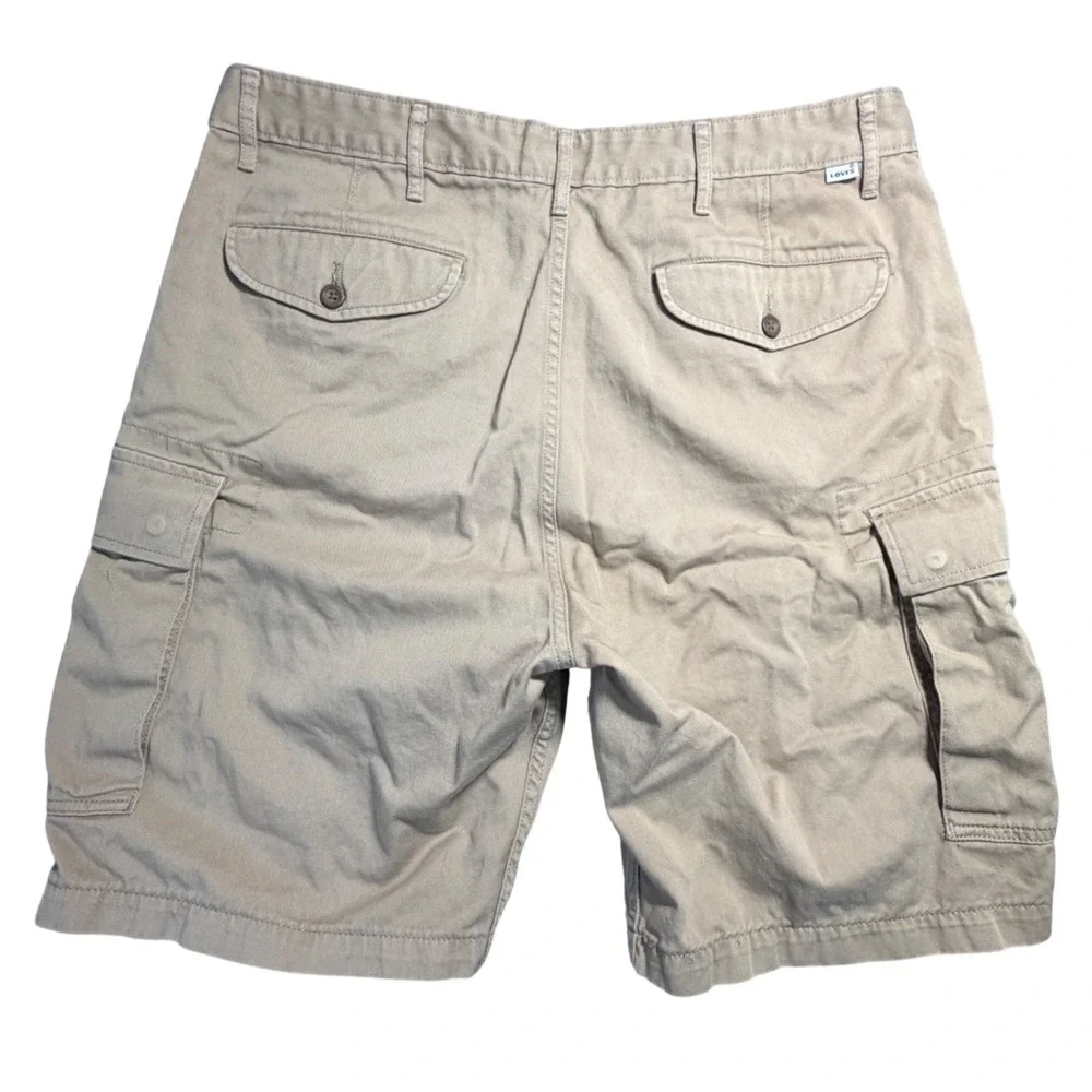 Levi Strauss Mens Cargo Shorts Tan Khaki Cotton Twill 6-Pocket Size 36 x9 Inseam